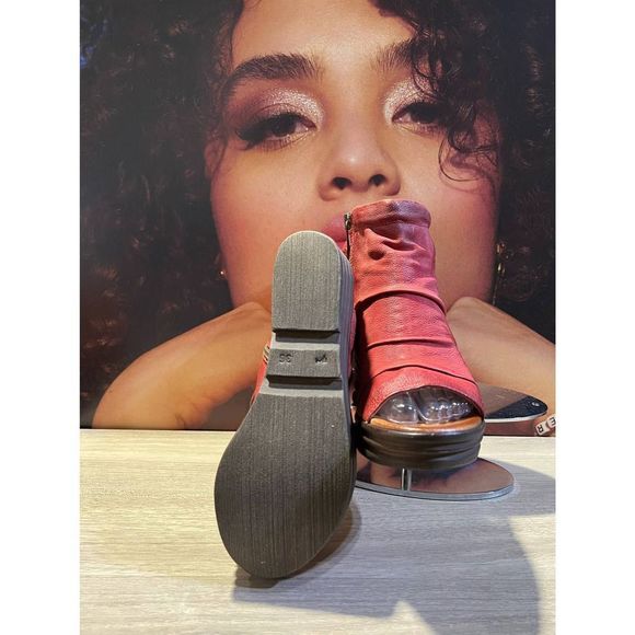 MIZ MOOZ ANNA RUCHED LEATHER OPEN -TOE. WEDGE, shoe BOOT, Sandals, scarlet red - Picture 8 of 11